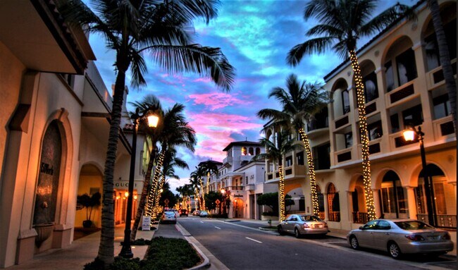 Building Photo - 2560 S Ocean Blvd