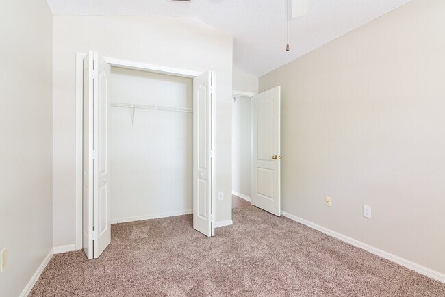 Building Photo - 312 Sonoma Dr