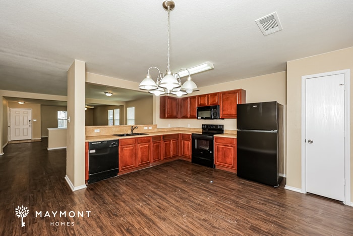 Building Photo - 3110 Dusty Oak Dr