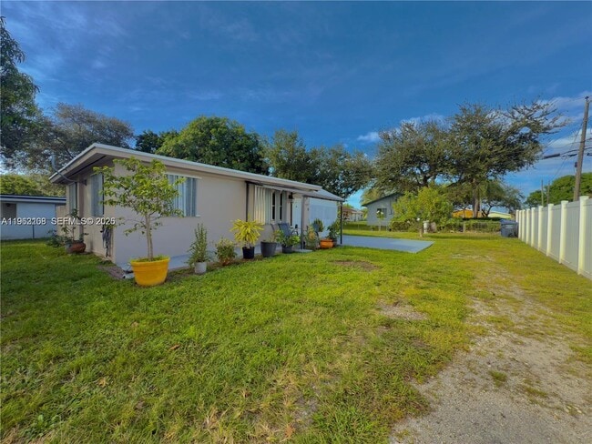 Building Photo - 6137 Garfield St