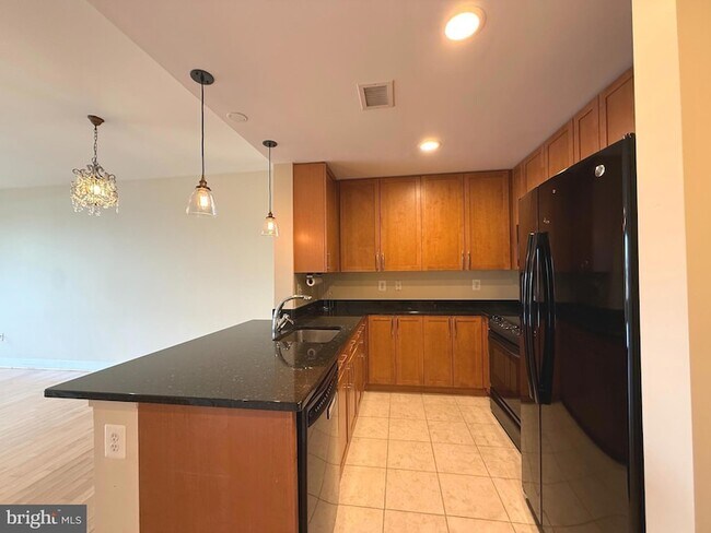 Building Photo - 4101 Albemarle St NW