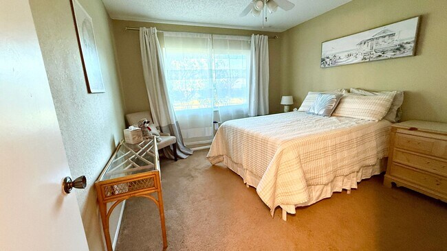 Building Photo - 5840 Tanglewood Dr NE