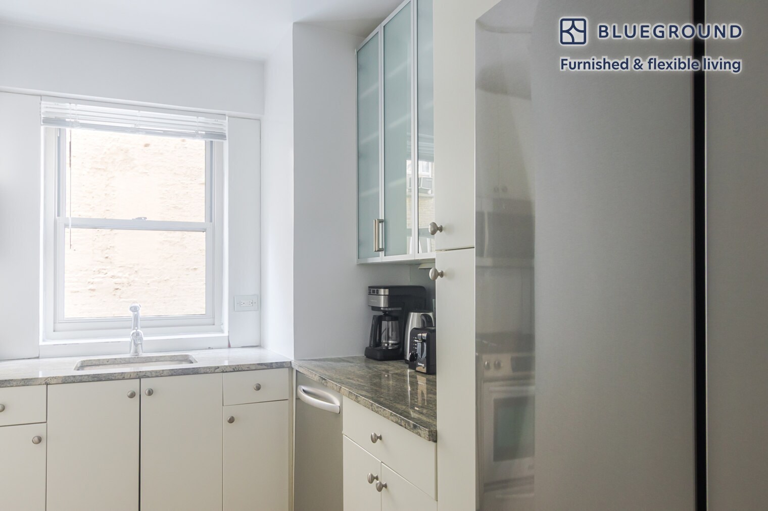 Building Photo - 30 Park Ave