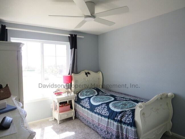 Building Photo - Gorgeous 4 Bedroom House in Banning Lewis
