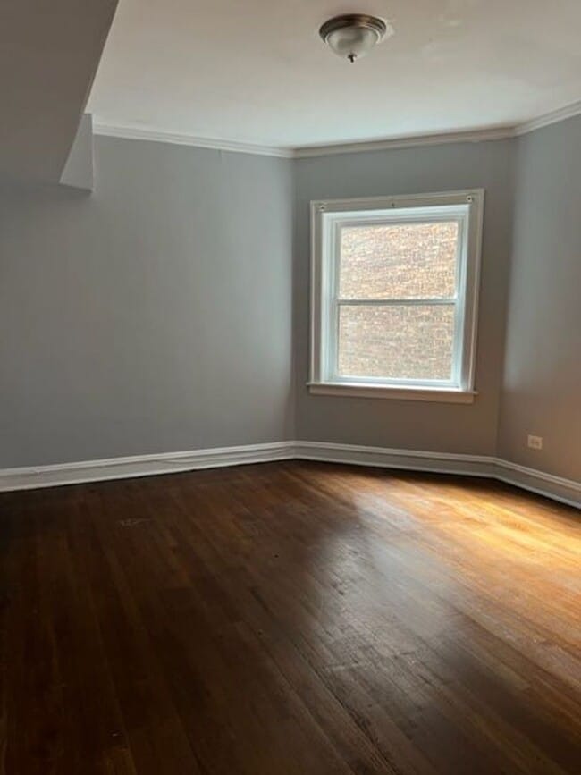 Building Photo - 8038 S Maryland Ave