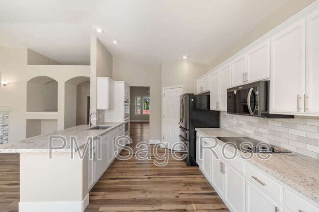 Building Photo - 4276 Talladega Dr