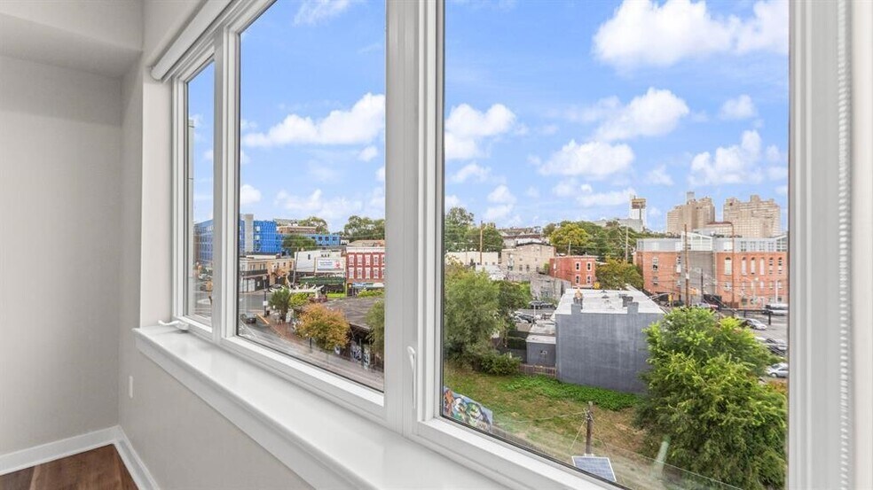 Building Photo - 475 Communipaw Ave