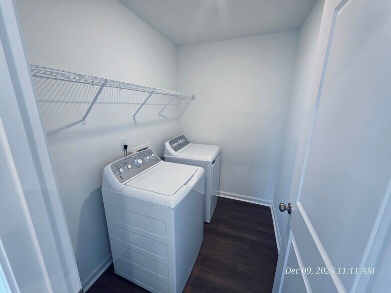 Building Photo - 184 N Finley Landing Pky