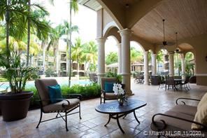 Building Photo - 2 br, 2 bath Condo - 11820 Pines Blvd