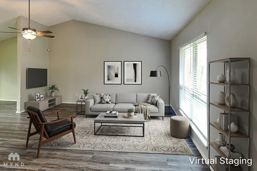 Building Photo - 2822 Canary Ln