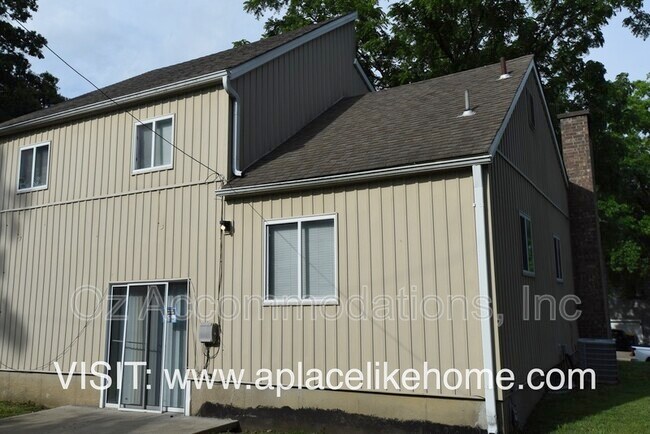 Building Photo - 9702 Shepherds Dr