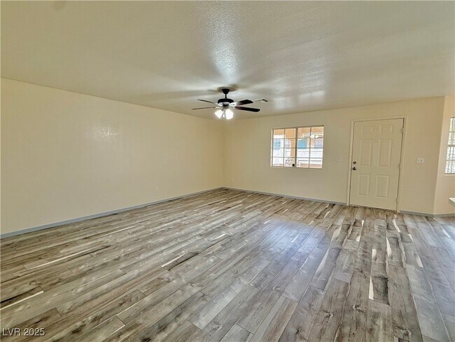 Building Photo - 8410 Eldora Ave