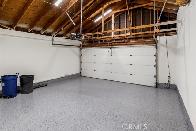 Building Photo - 11 Hunter