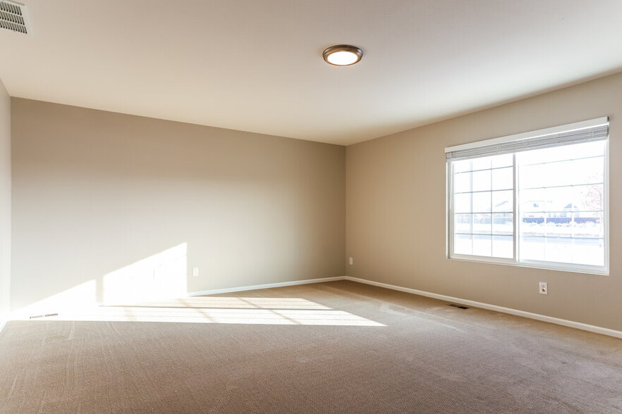 Building Photo - 5026 Perth Ct