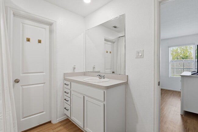 Building Photo - 14427 Woodcott Warren Wy