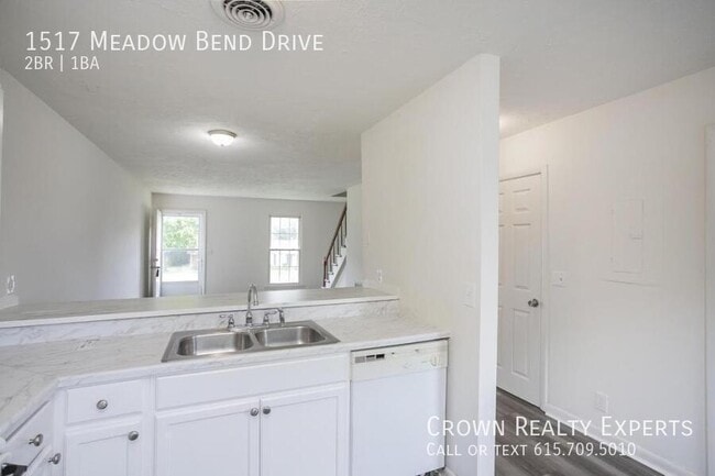 Building Photo - 1517 Meadow Bend Dr