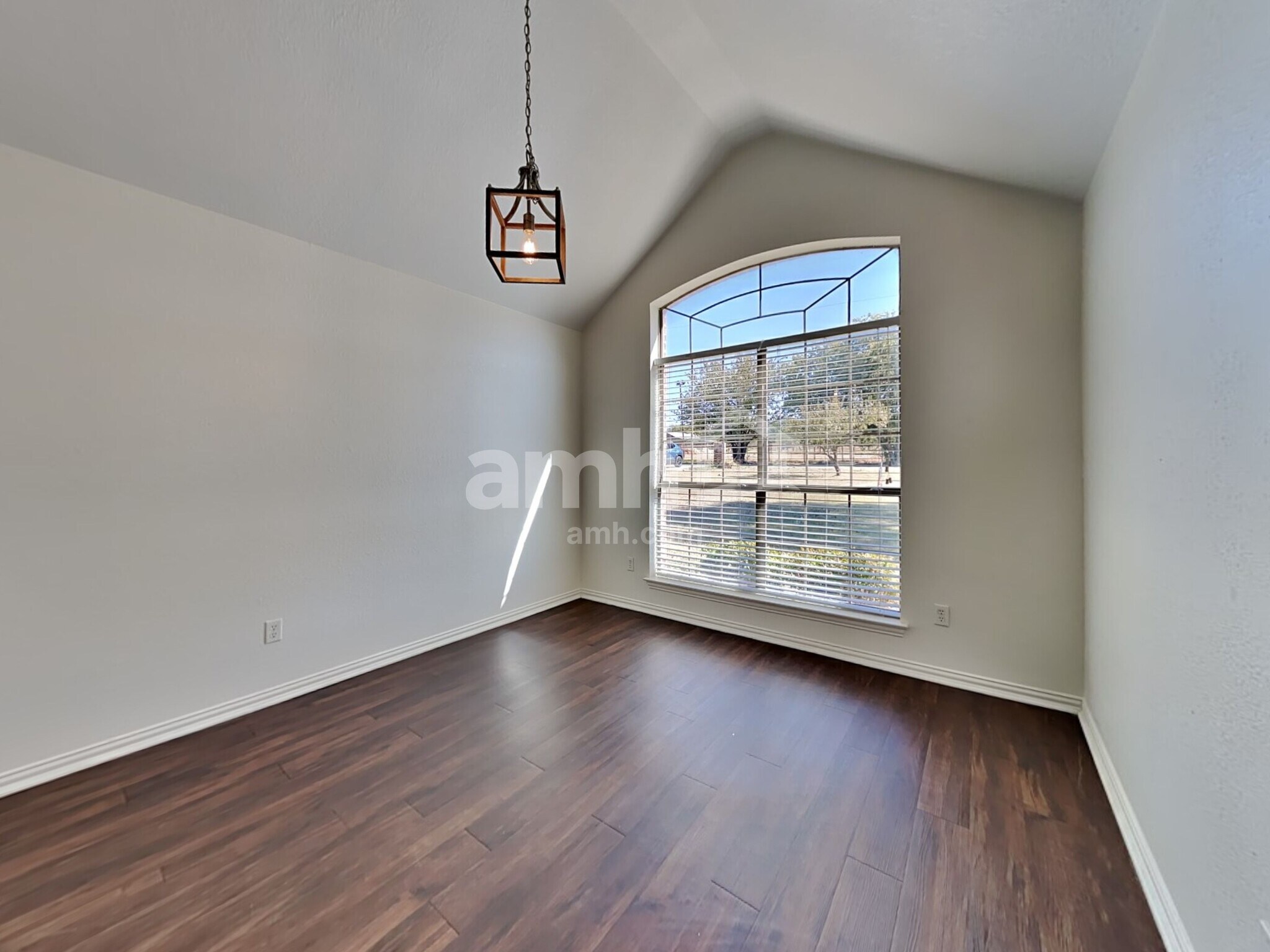 Building Photo - 101 Westend Ln