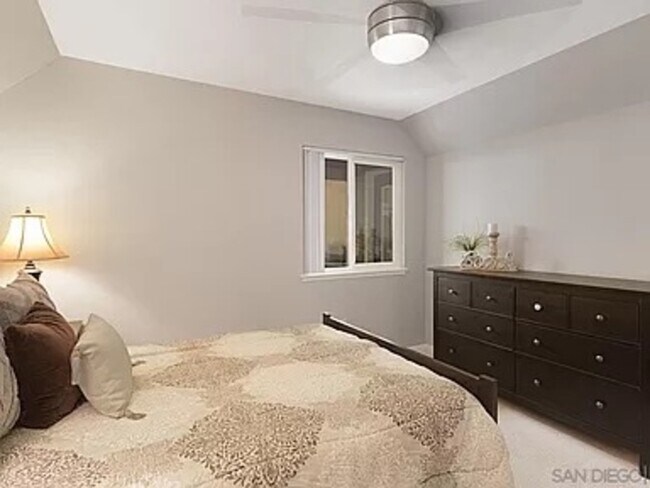 Building Photo - 3440 Lebon Dr