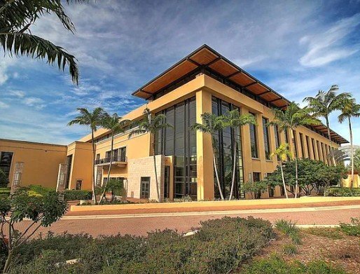 Building Photo - 9240 Green Meadows Way