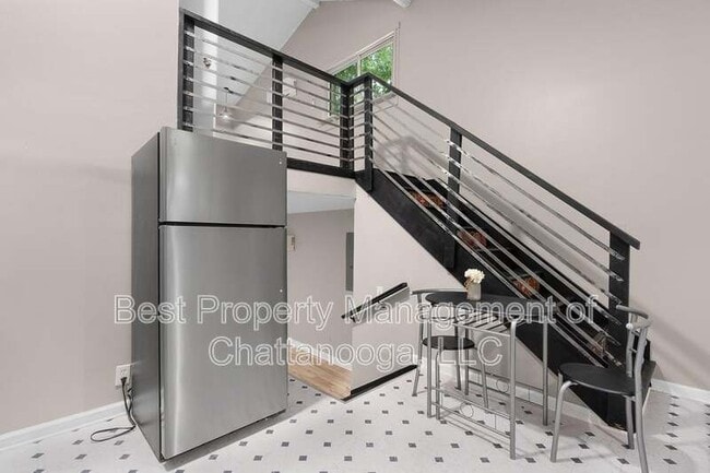 Building Photo - 786 Winding Hills Ln