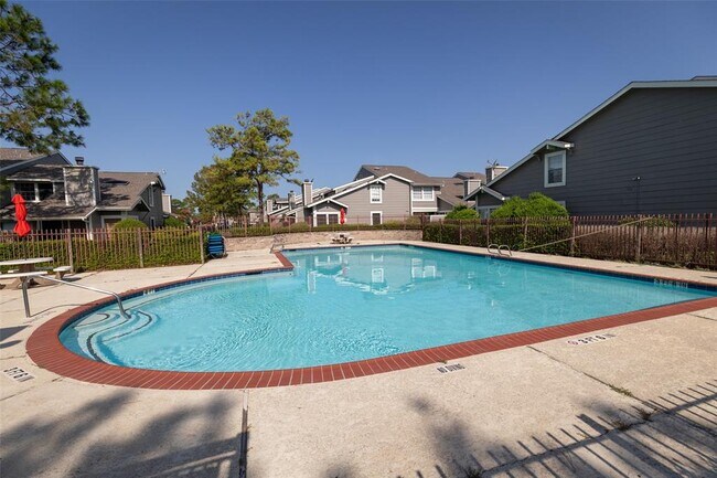 Building Photo - 12232 Bob White Dr
