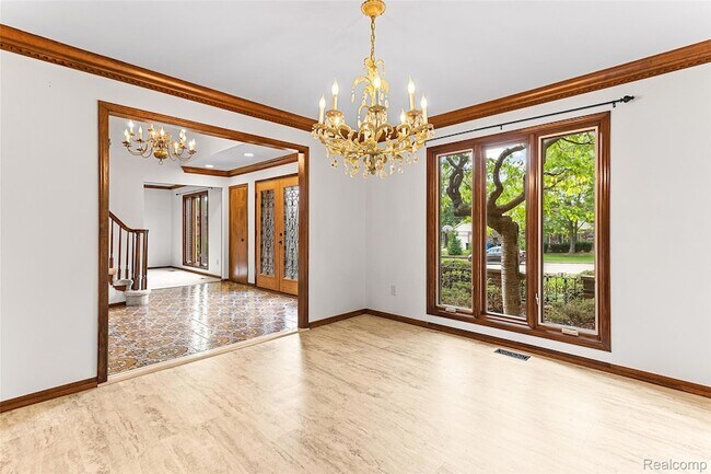 Building Photo - 3312 Palm Aire Ct