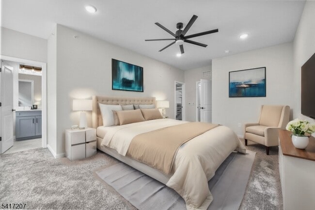 Building Photo - 8 Jessica Ln