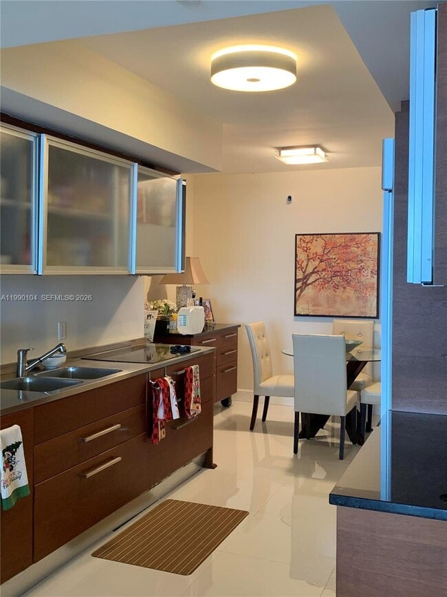 Building Photo - 1850 S Ocean Dr