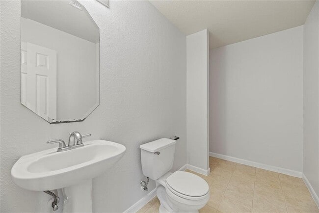 Building Photo - 16314 Chandler Ridge Ln
