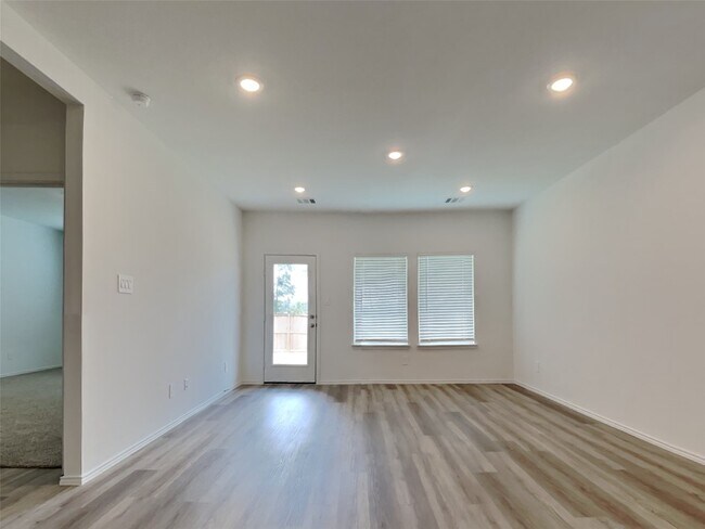 Building Photo - 23792 Patchouli Ter Dr