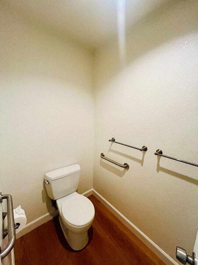 Building Photo - Wonderful 2 Bed 2 Bath in The Villages A 55+ Community