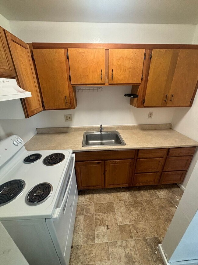 Building Photo - Florida St