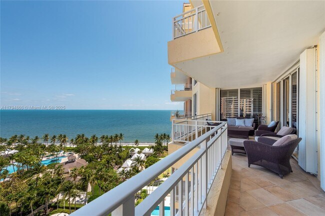 Building Photo - 799 Crandon Blvd