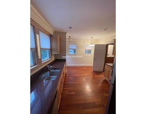 Building Photo - 17 Hillside Rd