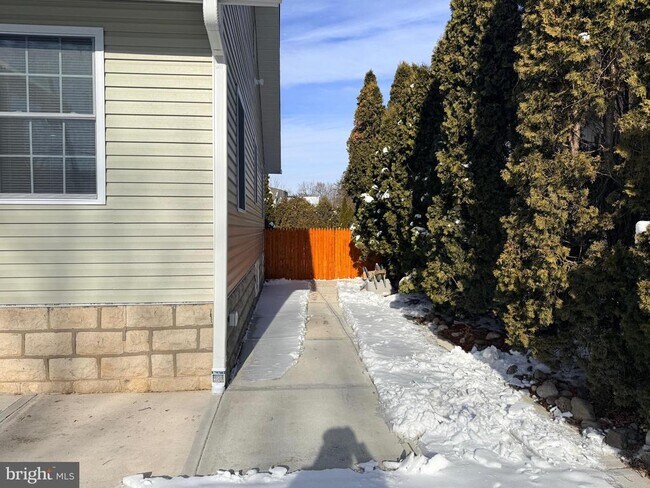 Building Photo - 109 Paoli Pike