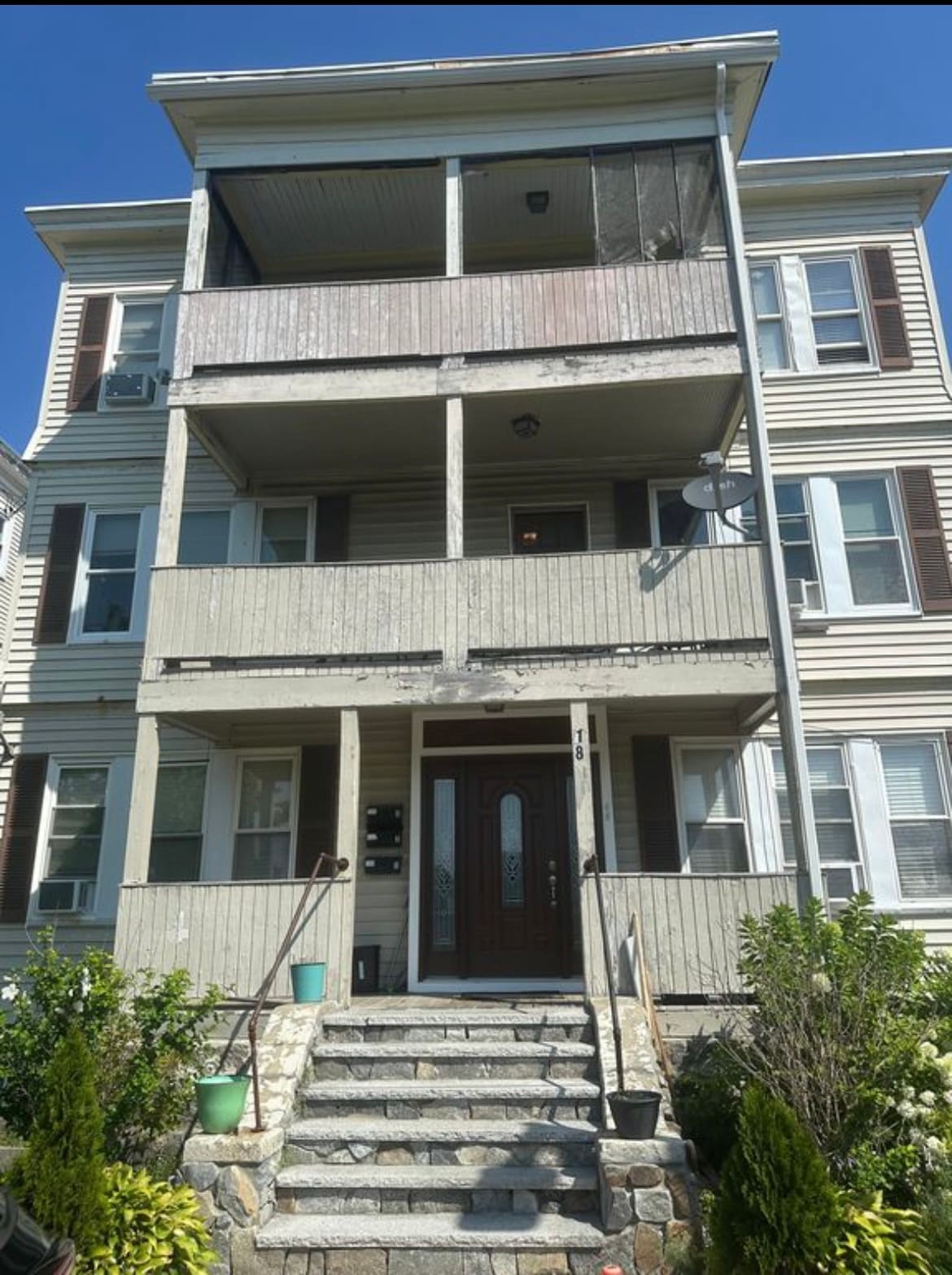 Building Photo - 18 Wentworth Ter