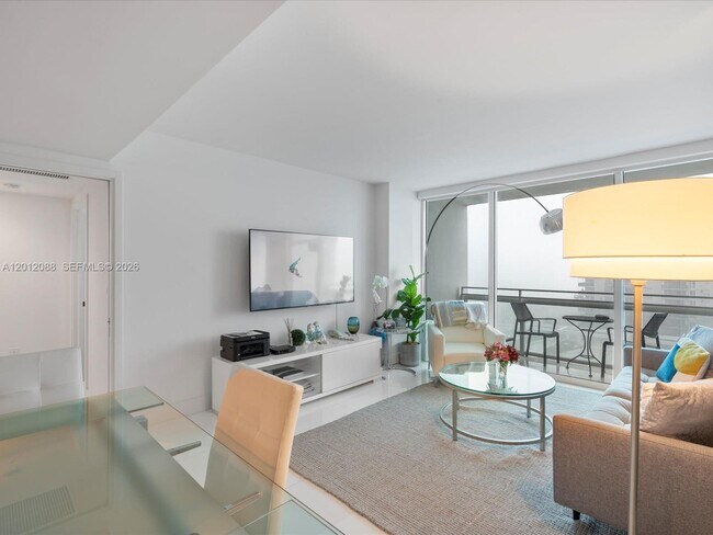 Building Photo - 6801 Collins Ave