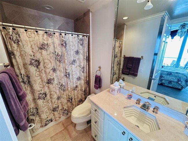 Building Photo - 6001 N Ocean Dr