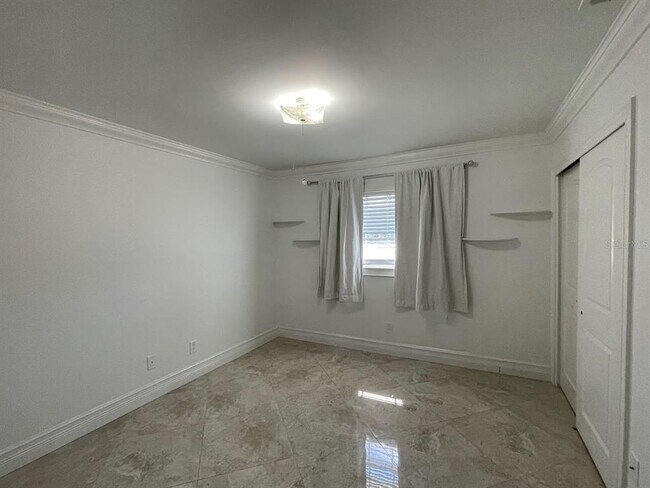 Building Photo - 3268 Buckhorn Dr