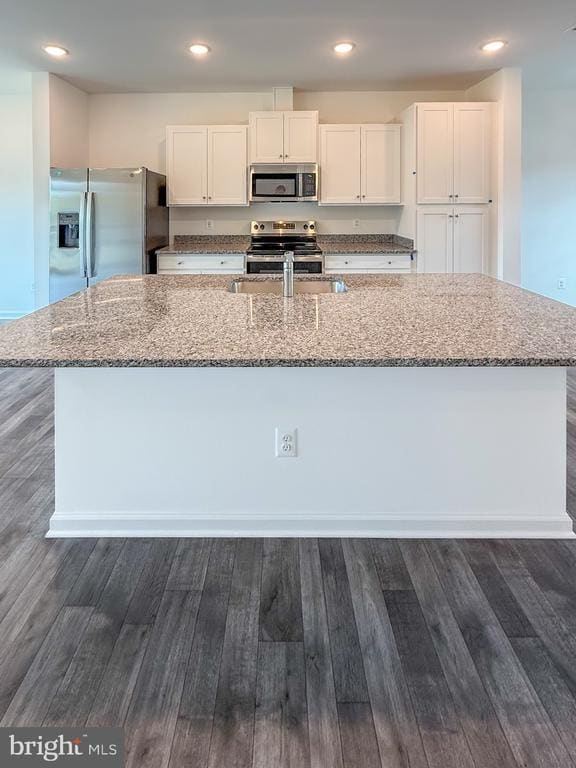 Building Photo - 2584 Cougar Ln