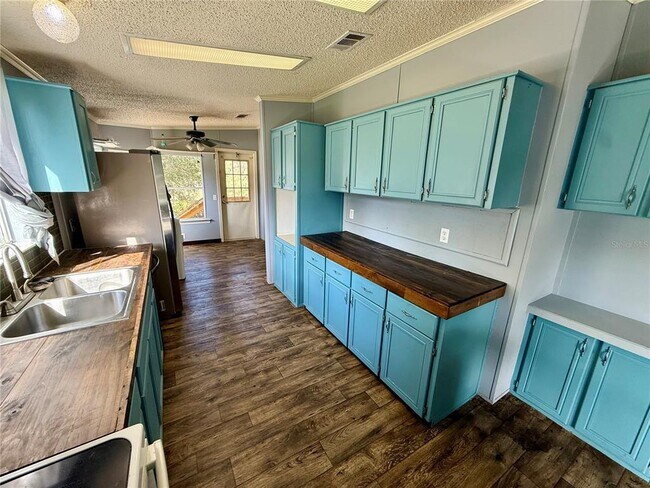 Building Photo - 15275 NE 238th St