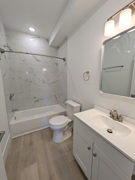 Building Photo - 115 N 63rd St
