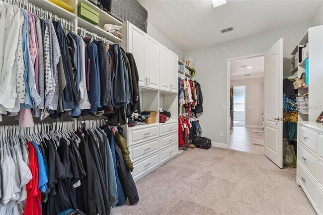 Building Photo - 10151 Henbury St