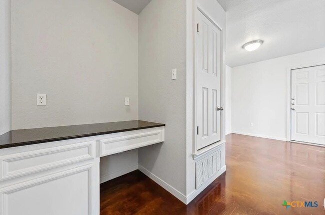 Building Photo - 3749 W Amity Rd