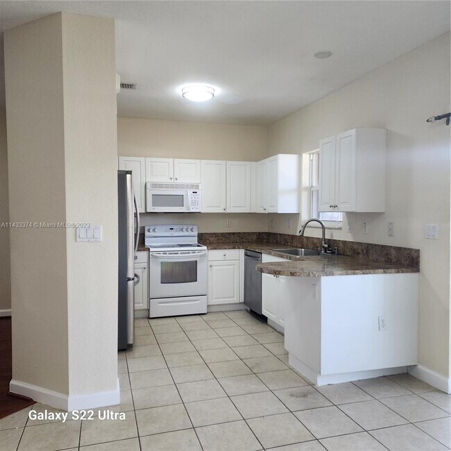 Building Photo - 22120 SW 93rd Pl