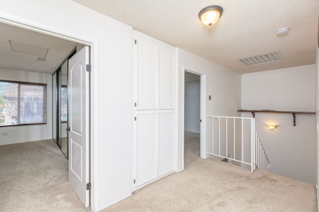 Building Photo - Spacious 3 Bed/ 2 Bath Home Nestled In Tranquil Setting in Spring Valley