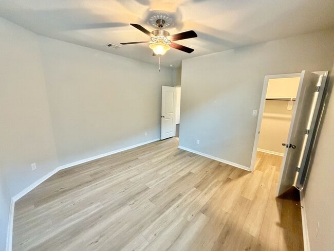 Building Photo - 4619 Grigio Pines Dr