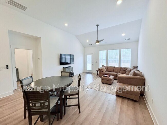 Building Photo - 315 Grange Vly Ln