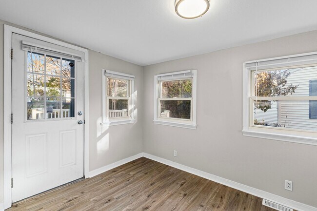 Building Photo - Sweet on Nectar