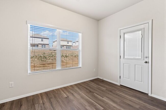 Building Photo - New Year's Promotion! Three Bedroom | Two ...